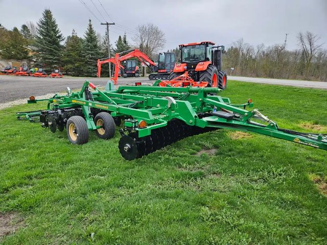2024 Great Plains HT1100 Labour vertical