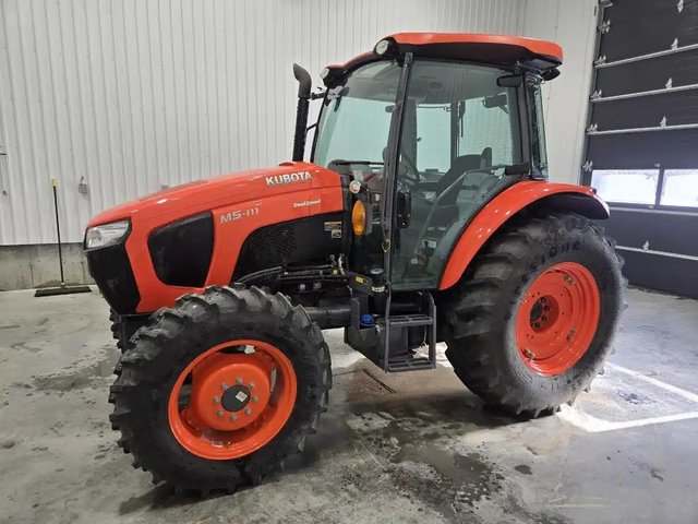 2020 Kubota M5-111 Tracteur