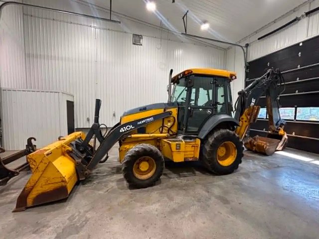 2017 John Deere 410L Rétrocaveuse