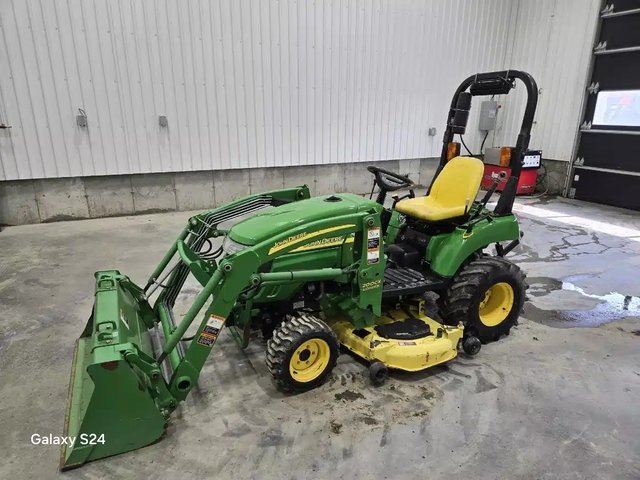 2009 John Deere 2305 Tracteur
