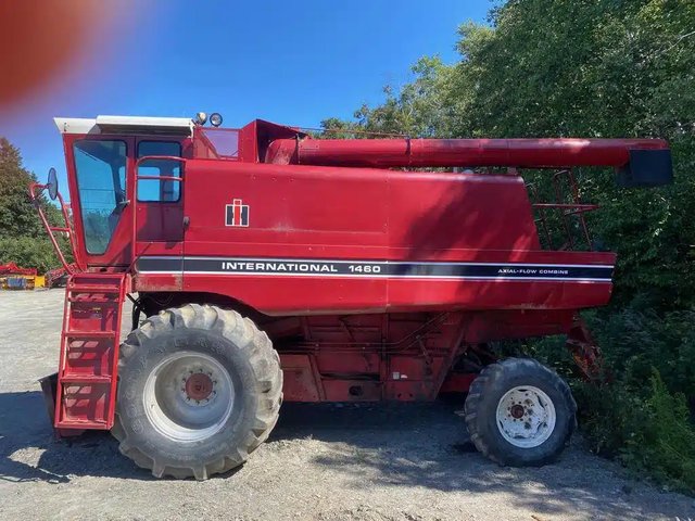 1982 International 1460 Batteuse