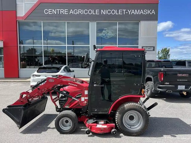 2022 Mahindra EMAX 25 Tracteur