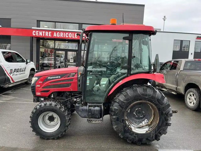 2016 Mahindra 2555 Tracteur