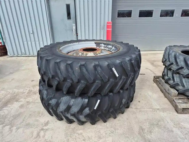 2016 Firestone 520/85R42 Pneus