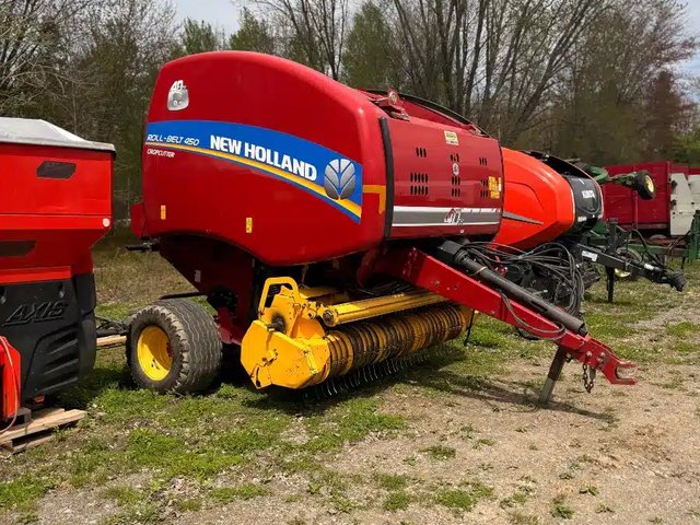 2015 New Holland ROLL-BELT 450 Presse à Balle Ronde
