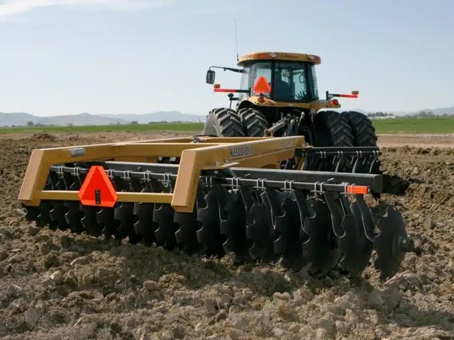 Kubota 275 Disque