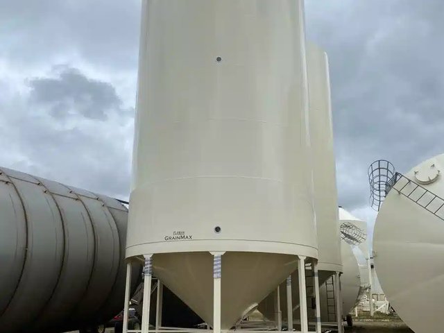 Meridian GM7500 Réservoir à grain