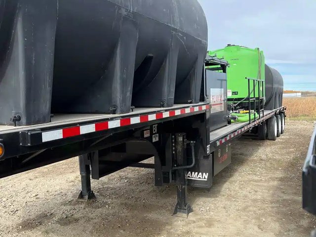 2023 Behnke STEPDECK Trailer