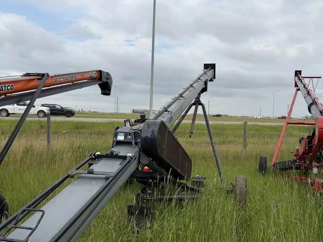 2015 Springland UTL 40 Vis à grain