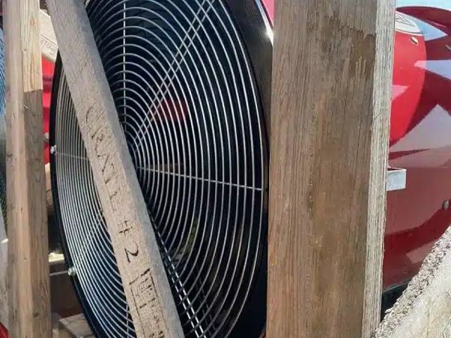 AGI 80334R ventilateur