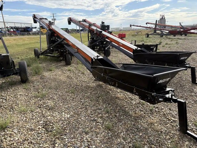 2026 Batco UCX4 1549 Vis à grain