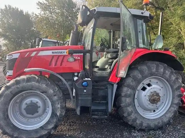 2014 Massey Ferguson 6614-VT Tracteur