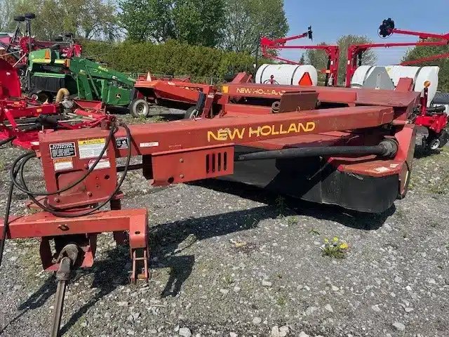 New Holland 512 Faucheuse-conditionneuse à disques