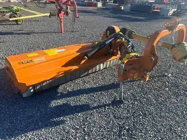 2024 Berti TA/S220 Faucheuse à fléaux