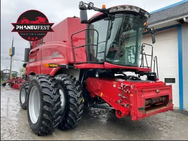 2020 Case IH 8250 Batteuse