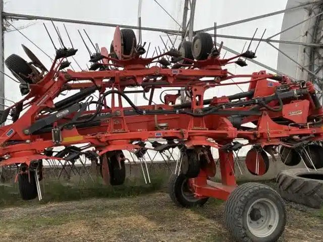 2023 Kuhn GF17003T Tedder