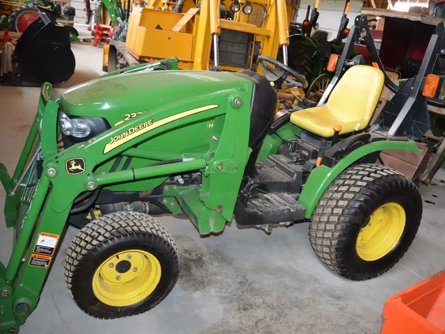 2007 John Deere 2320 Tracteur