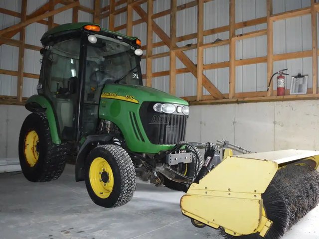 2011 John Deere 3720 Tracteur