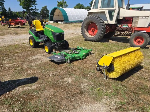 John Deere 1025R Tracteur