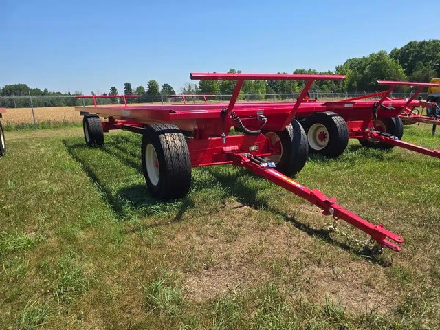 John BM Mfg Ltd. FARMBOSS 8.5X30 Chariot à ballots