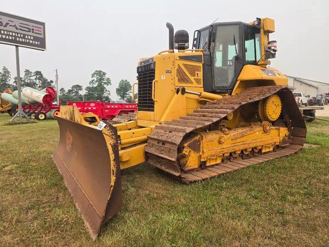 2008 Caterpillar D6N Bouteur