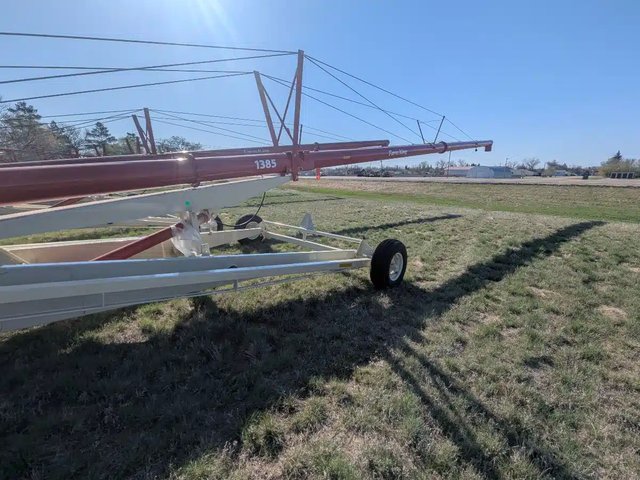 2025 Farm King 1385 Vis à grain