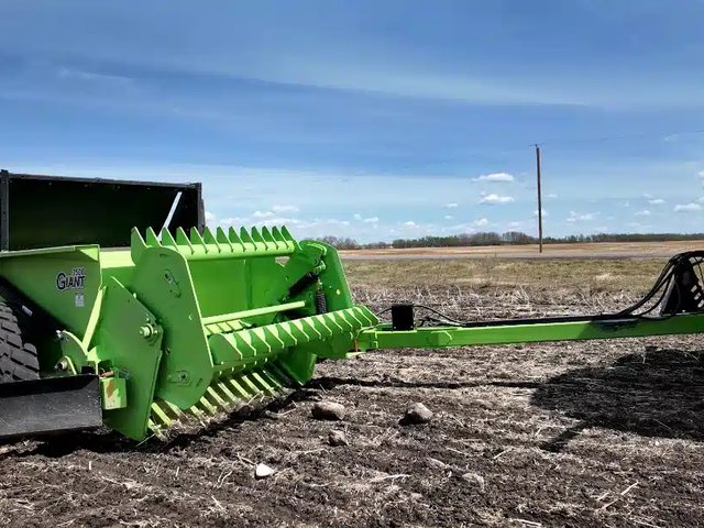 2025 Schulte 3500 ramasseuse de pierres