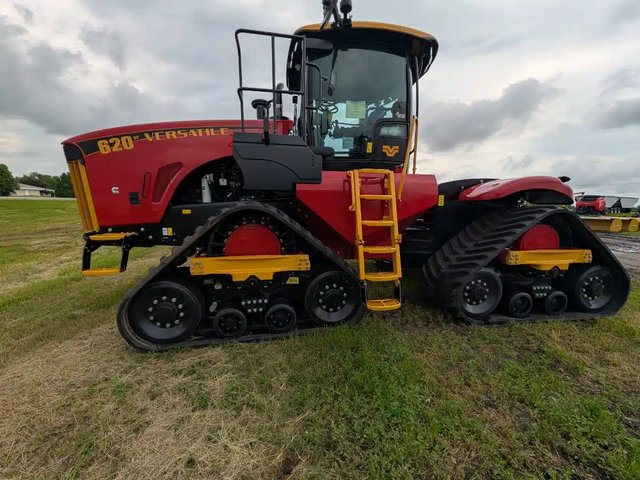 2026 Versatile 620DT Tracteur