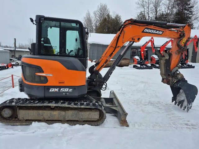 2023 Doosan DX50 Excavatrice