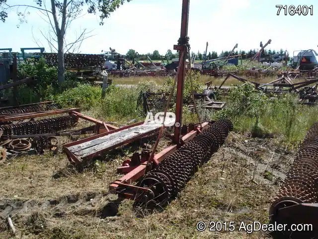 RJ Equipment 13' Rouleau émotteur'