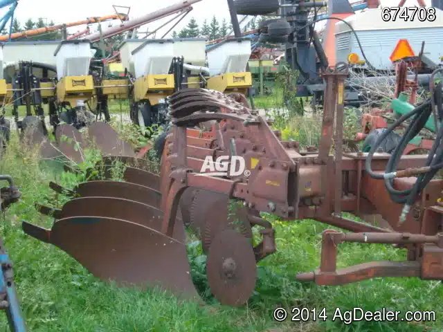 Kverneland 5F Charrue