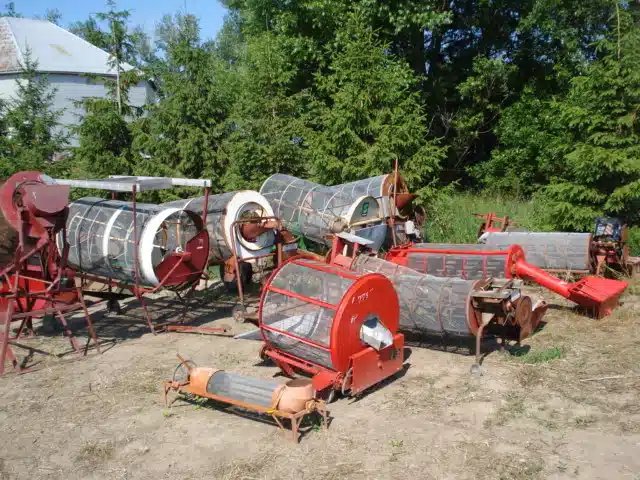 Various Grain Cleaners Vis à grain