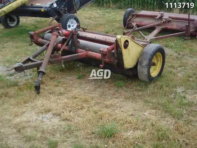 New Holland 404 Conditionneur à foin