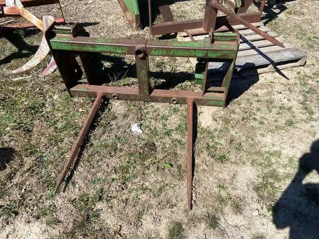 John Deere 2 Prong Pic à Balle