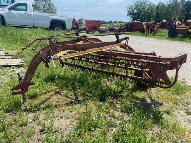 New Holland 55 râteau