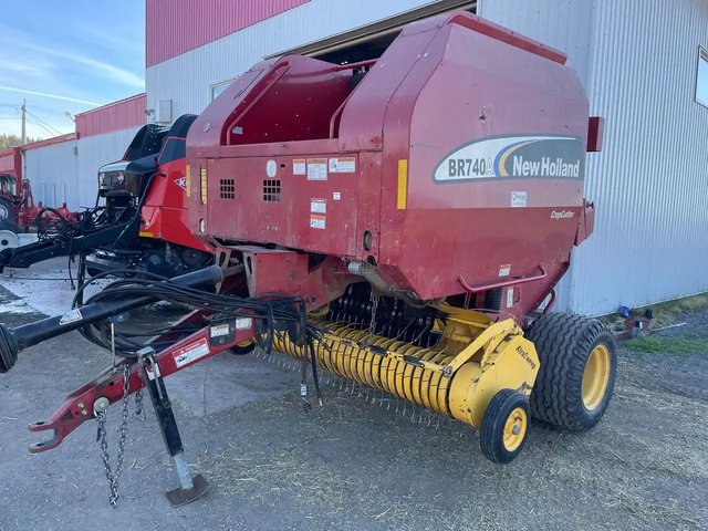 2007 New Holland BR740A Presse à Balle Ronde
