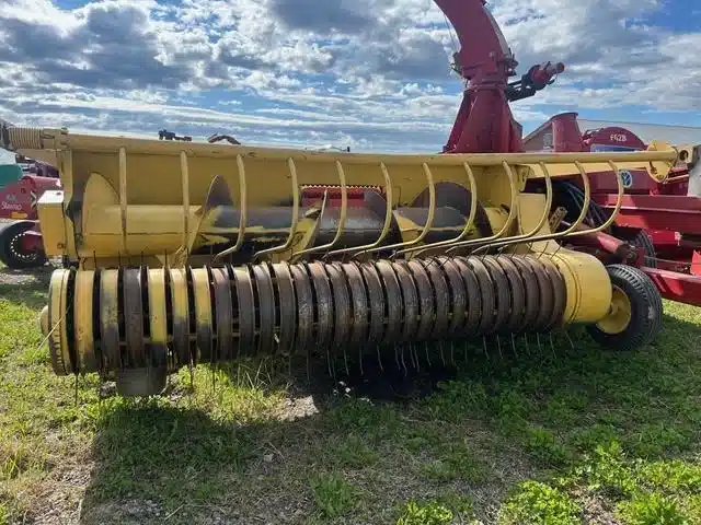 1999 New Holland 790 Mangeoire extérieur linéaire