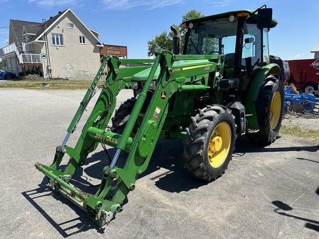 2015 John Deere 5100E Tracteur