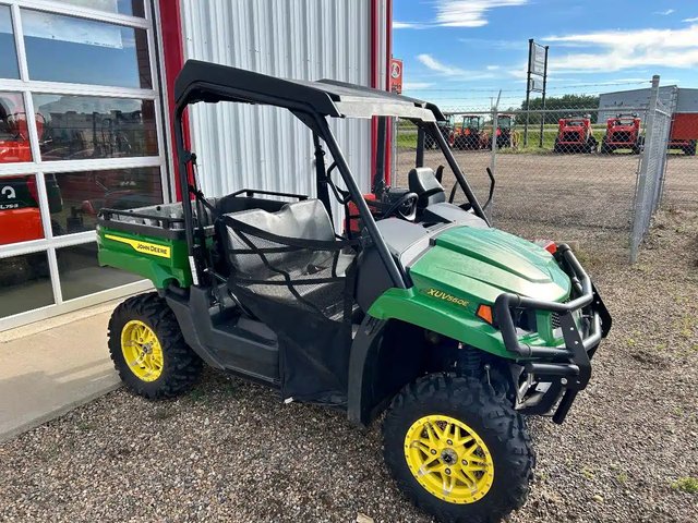 2023 John Deere XUV 560E Véhicule utilitaire
