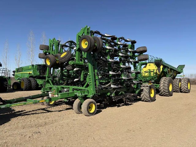 2024 John Deere P660 Semoir à air