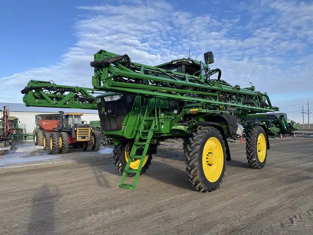 2025 John Deere 412R Arroseur - Automoteur