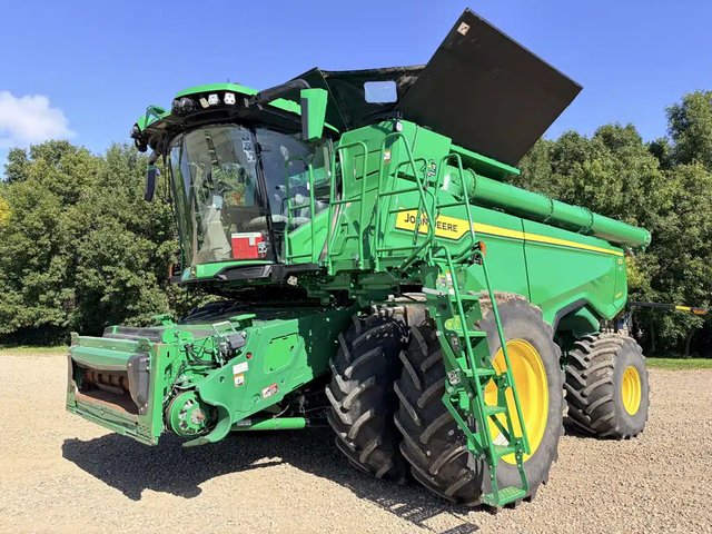 2022 John Deere X9 1000 Batteuse