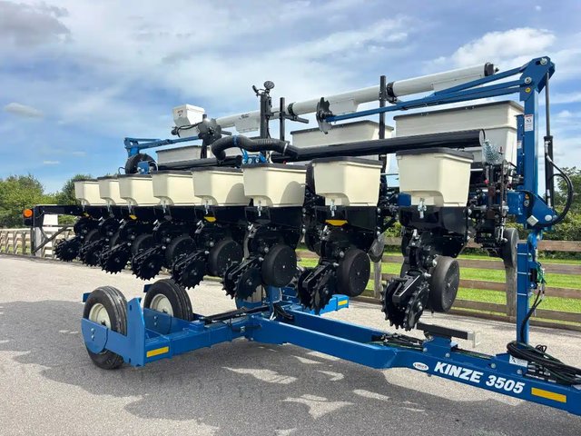 2026 Kinze 3505 Planteur