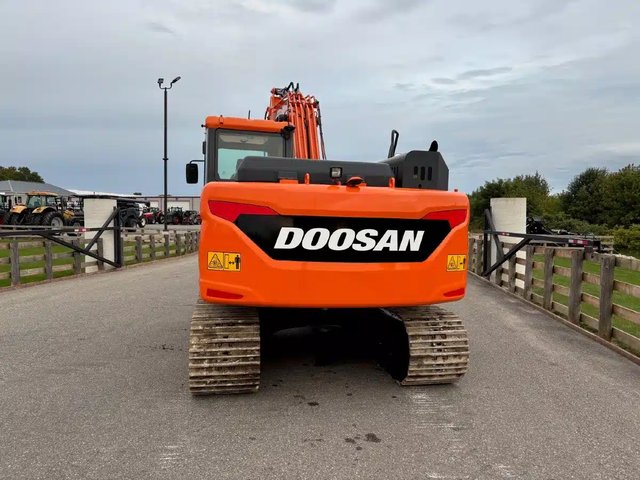 2019 Doosan DX140 LC-5 Excavatrice