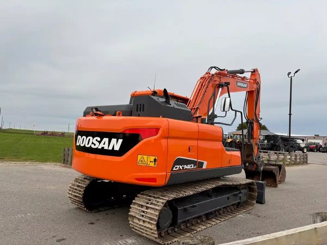 2019 Doosan DX140 LC-5 Excavatrice