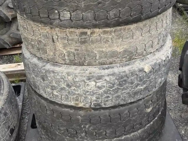Goodyear 11R22.5 Pneus