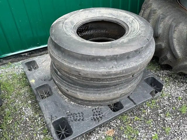 Goodyear 11.00-16SL Pneus