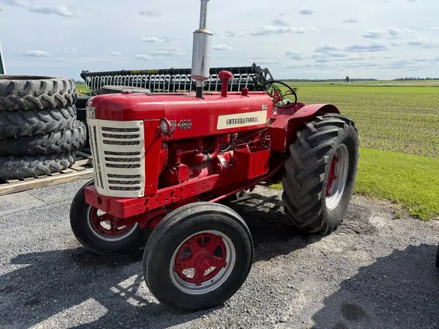 1956 International Harvester W-400 Tracteur