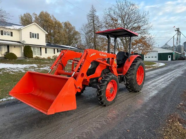 2023 Kubota M7060 Tracteur
