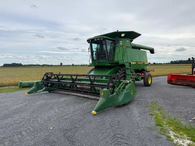 1995 John Deere 9400 Batteuse